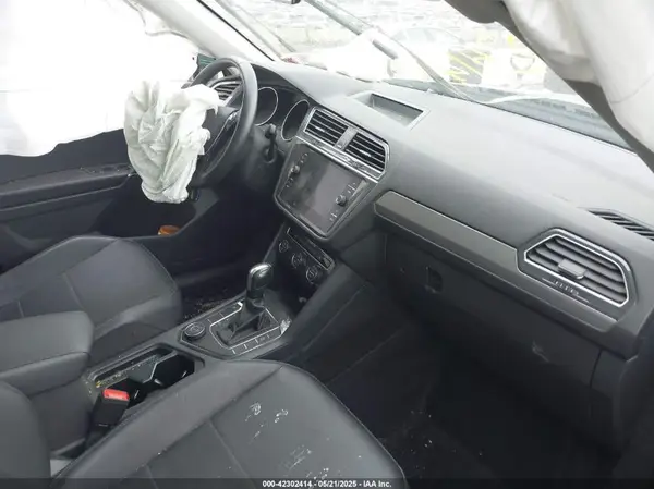 3VV2B7AX0LM124635 2020 VOLKSWAGEN TIGUAN - Image 8