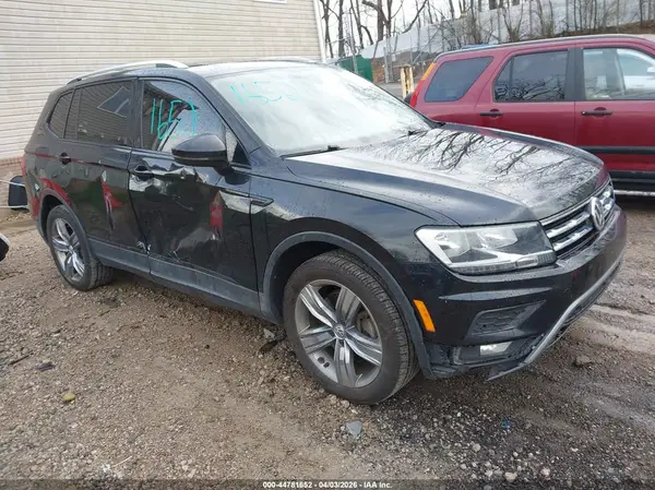 3VV2B7AX0LM136977 2020 VOLKSWAGEN TIGUAN - Image 1