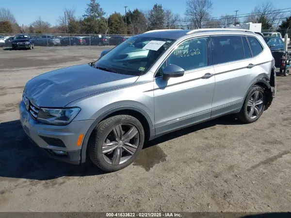 3VV2B7AX0LM141970 2020 VOLKSWAGEN TIGUAN - Image 2