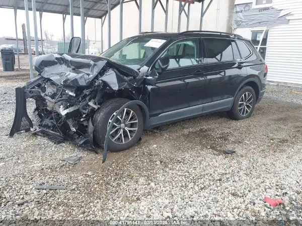 3VV2B7AX0LM173723 2020 VOLKSWAGEN TIGUAN - Image 2