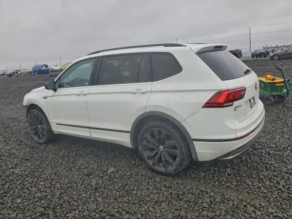 3VV2B7AX0LM180302 2020 VOLKSWAGEN TIGUAN - Image 2
