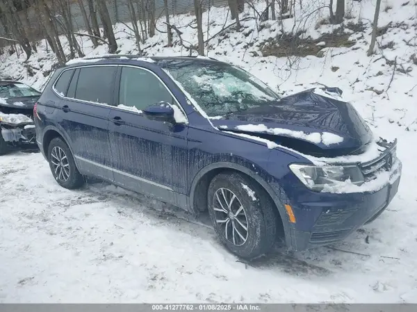 3VV2B7AX0MM029350 2021 VOLKSWAGEN TIGUAN - Image 1