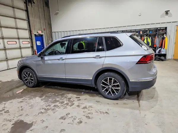 3VV2B7AX0MM060517 2021 VOLKSWAGEN TIGUAN - Image 2
