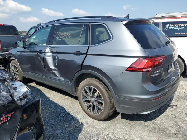 3VV2B7AX0MM064132 2021 VOLKSWAGEN TIGUAN - Image 2