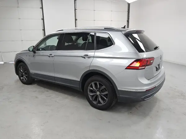 3VV2B7AX0NM061085 2022 VOLKSWAGEN TIGUAN - Image 2