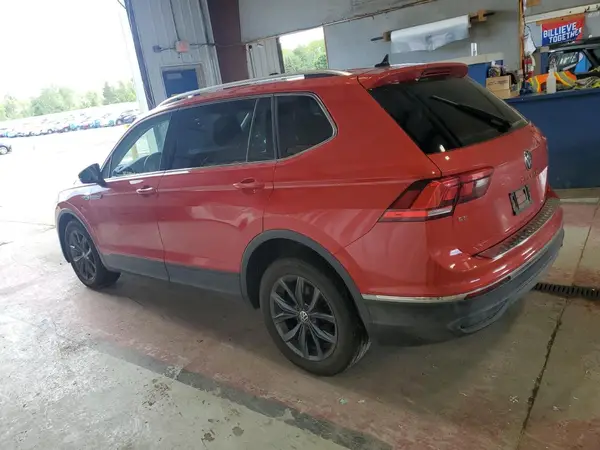 3VV2B7AX0NM170470 2022 VOLKSWAGEN TIGUAN - Image 2