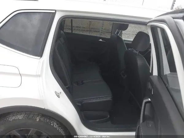 3VV2B7AX0PM019809 2023 VOLKSWAGEN TIGUAN - Image 8