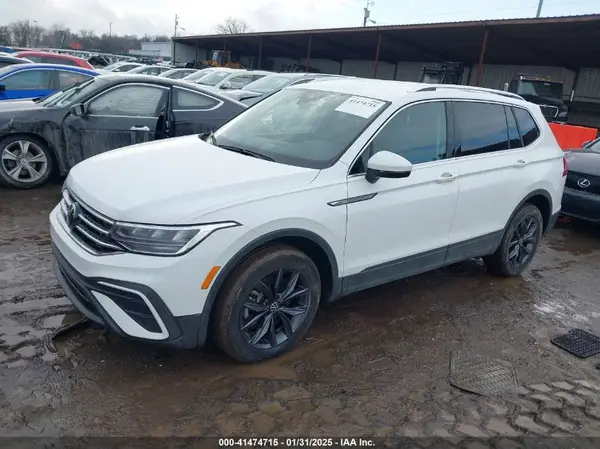 3VV2B7AX0RM033003 2024 VOLKSWAGEN TIGUAN - Image 2