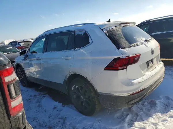 3VV2B7AX0RM098837 2024 VOLKSWAGEN TIGUAN - Image 2
