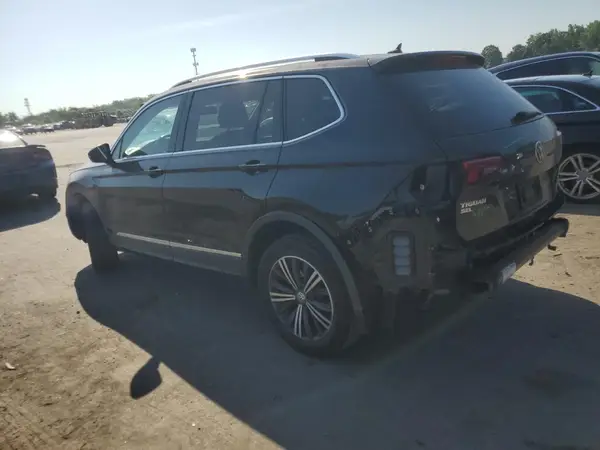3VV2B7AX1JM003528 2018 VOLKSWAGEN TIGUAN - Image 2
