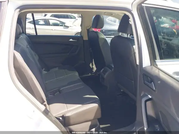 3VV2B7AX1JM009541 2018 VOLKSWAGEN TIGUAN - Image 8