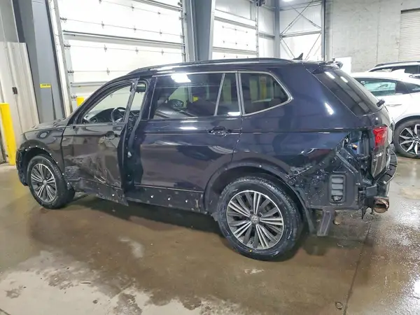 3VV2B7AX1JM036562 2018 VOLKSWAGEN TIGUAN - Image 2