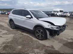 3VV2B7AX1JM036609 2018 VOLKSWAGEN TIGUAN