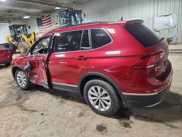3VV2B7AX1JM044354 2018 VOLKSWAGEN TIGUAN - Image 2