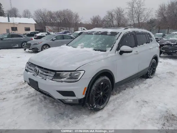3VV2B7AX1JM052986 2018 VOLKSWAGEN TIGUAN - Image 2