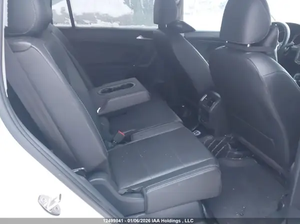 3VV2B7AX1JM052986 2018 VOLKSWAGEN TIGUAN - Image 8