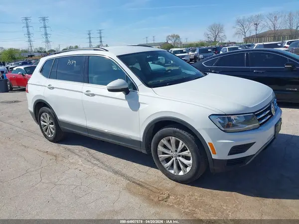 3VV2B7AX1JM095546 2018 VOLKSWAGEN TIGUAN - Image 1