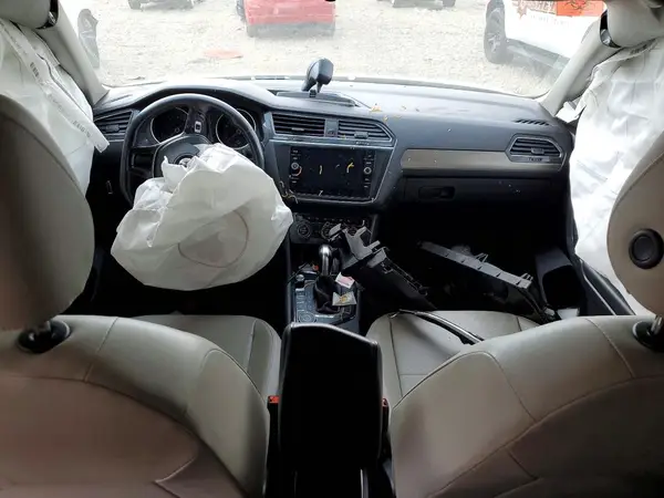 3VV2B7AX1JM096342 2018 VOLKSWAGEN TIGUAN - Image 8