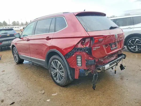 3VV2B7AX1JM101460 2018 VOLKSWAGEN TIGUAN - Image 2