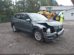 3VV2B7AX1JM106853 2018 VOLKSWAGEN TIGUAN