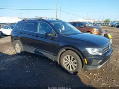 3VV2B7AX1JM123278 2018 VOLKSWAGEN TIGUAN