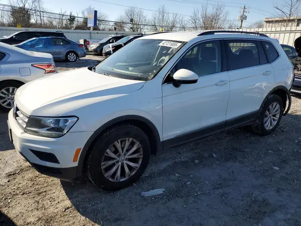 3VV2B7AX1JM133938 2018 VOLKSWAGEN TIGUAN - Image 1