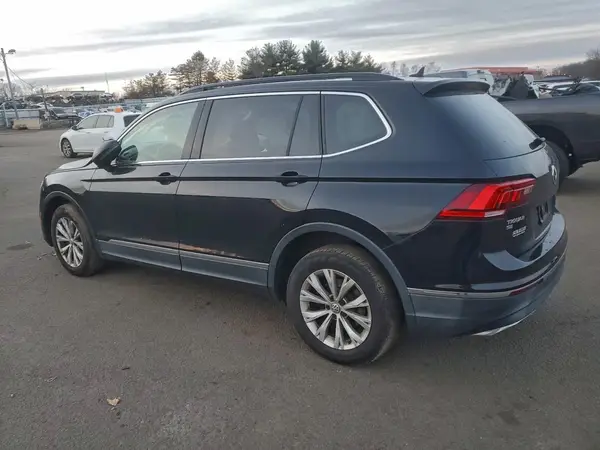 3VV2B7AX1JM135334 2018 VOLKSWAGEN TIGUAN - Image 2