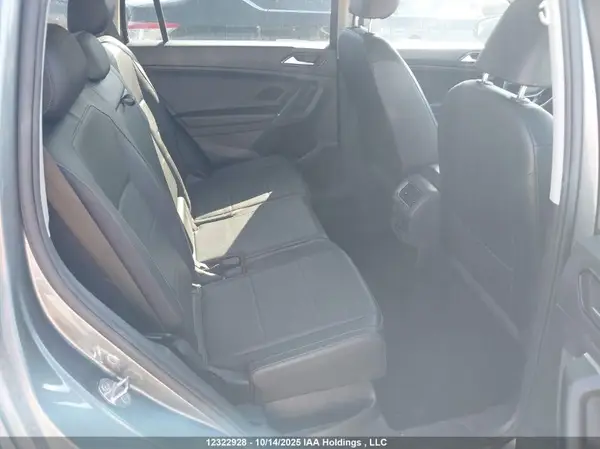 3VV2B7AX1JM145894 2018 VOLKSWAGEN TIGUAN - Image 8