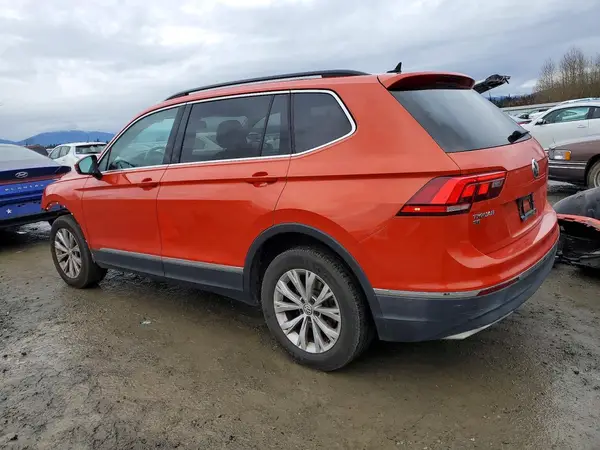 3VV2B7AX1JM161089 2018 VOLKSWAGEN TIGUAN - Image 2