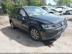 3VV2B7AX1JM166082 2018 VOLKSWAGEN TIGUAN