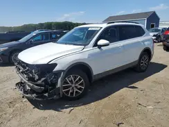3VV2B7AX1JM189698 2018 VOLKSWAGEN TIGUAN