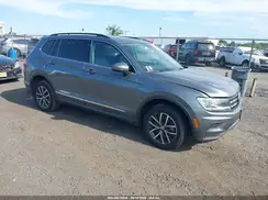 3VV2B7AX1JM206032 2018 VOLKSWAGEN TIGUAN
