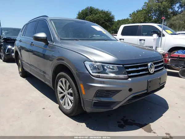 3VV2B7AX1KM027720 2019 VOLKSWAGEN TIGUAN - Image 1
