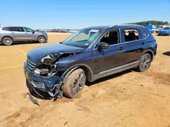 3VV2B7AX1KM037230 2019 VOLKSWAGEN TIGUAN