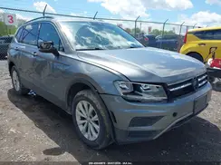 3VV2B7AX1KM050494 2019 VOLKSWAGEN TIGUAN