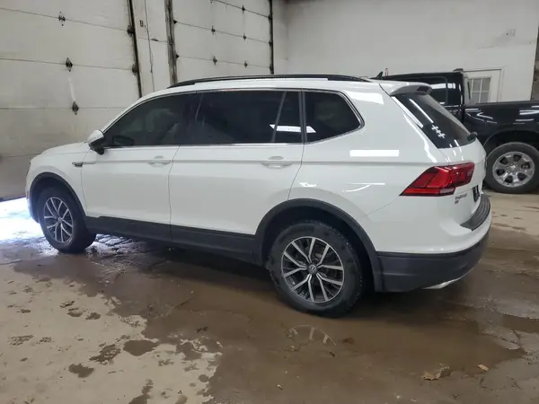 3VV2B7AX1KM070003 2019 VOLKSWAGEN TIGUAN - Image 2