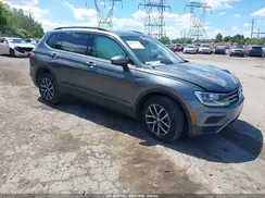 3VV2B7AX1KM085794 2019 VOLKSWAGEN TIGUAN