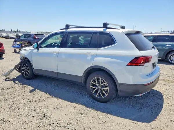 3VV2B7AX1KM124769 2019 VOLKSWAGEN TIGUAN - Image 2