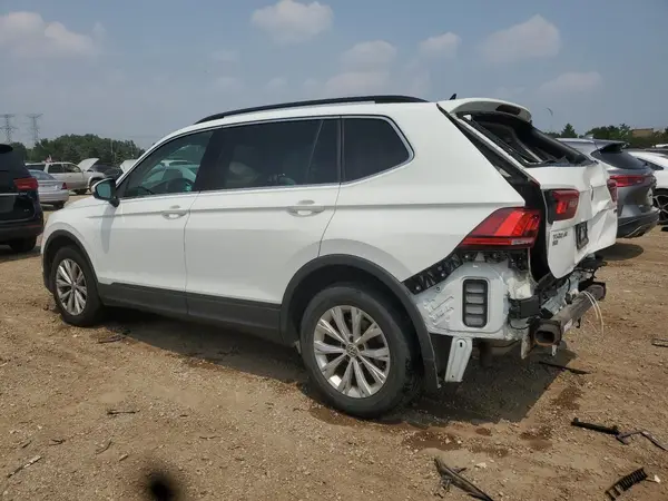 3VV2B7AX1KM139773 2019 VOLKSWAGEN TIGUAN - Image 2