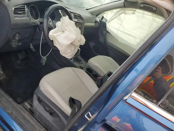 3VV2B7AX1KM139921 2019 VOLKSWAGEN TIGUAN - Image 8