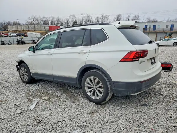 3VV2B7AX1KM140468 2019 VOLKSWAGEN TIGUAN - Image 2