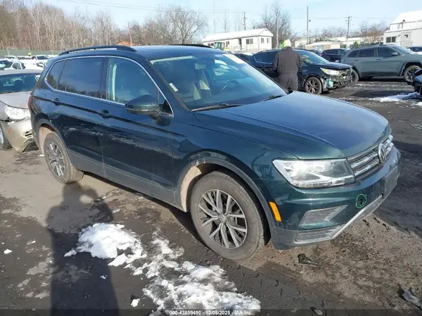 3VV2B7AX1KM149882 2019 VOLKSWAGEN TIGUAN - Image 1