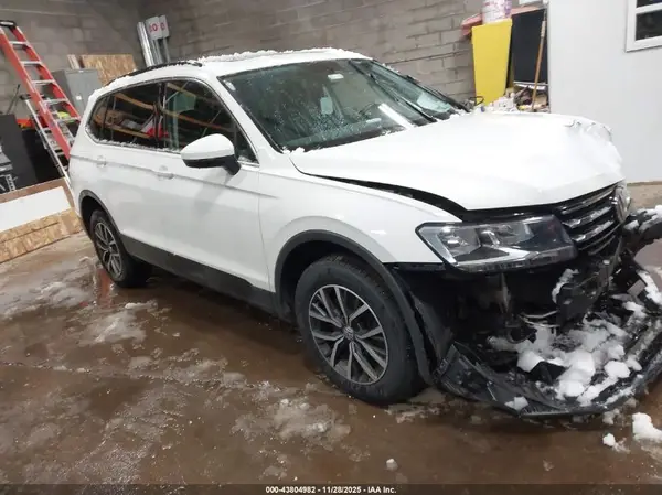3VV2B7AX1KM150949 2019 VOLKSWAGEN TIGUAN - Image 1