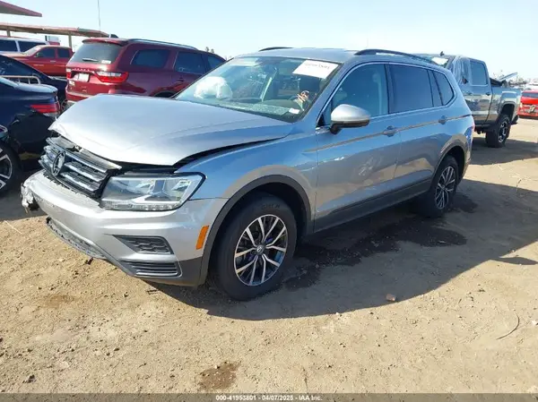 3VV2B7AX1KM170926 2019 VOLKSWAGEN TIGUAN - Image 2