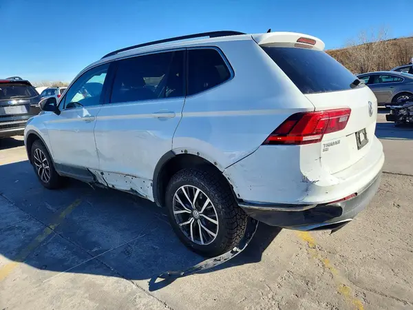 3VV2B7AX1LM024351 2020 VOLKSWAGEN TIGUAN - Image 2
