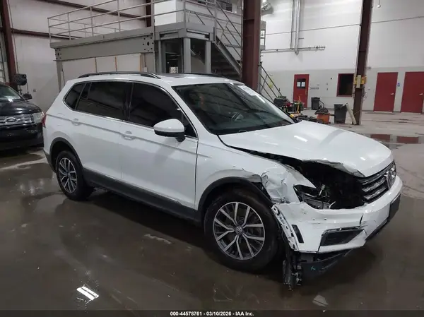 3VV2B7AX1LM036502 2020 VOLKSWAGEN TIGUAN - Image 1