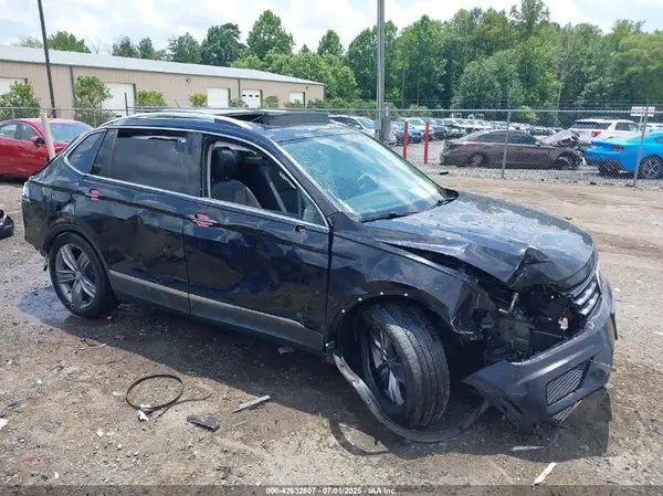 3VV2B7AX1LM039691 2020 VOLKSWAGEN TIGUAN - Image 1