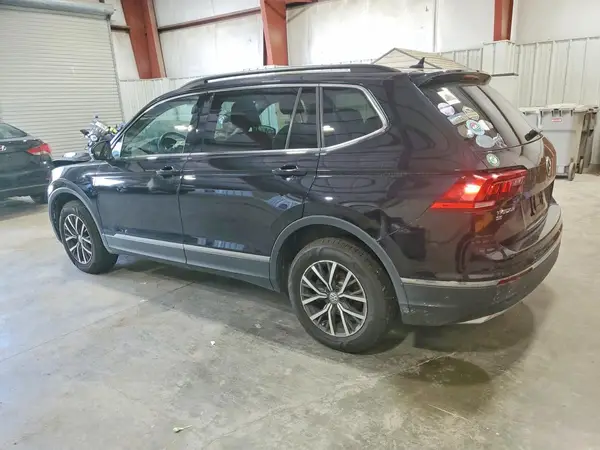 3VV2B7AX1LM068401 2020 VOLKSWAGEN TIGUAN - Image 2