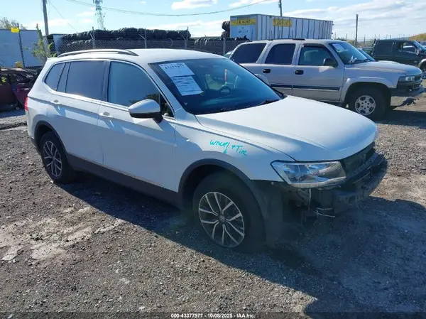 3VV2B7AX1LM092505 2020 VOLKSWAGEN TIGUAN - Image 1