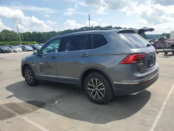 3VV2B7AX1LM110727 2020 VOLKSWAGEN TIGUAN - Image 2